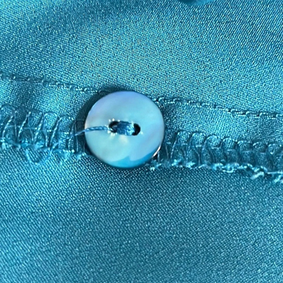 Finley Jenna Long Sleeve Satin Tiered Blouse in Turquoise - Size Small - Picture 9 of 10